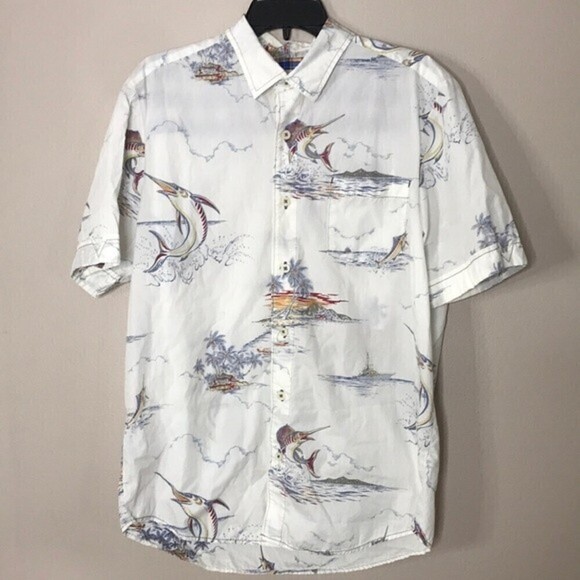 Tommy Bahama Other - Tommy bahama 100% cotton button up short sleeve shirt with swordfish size M